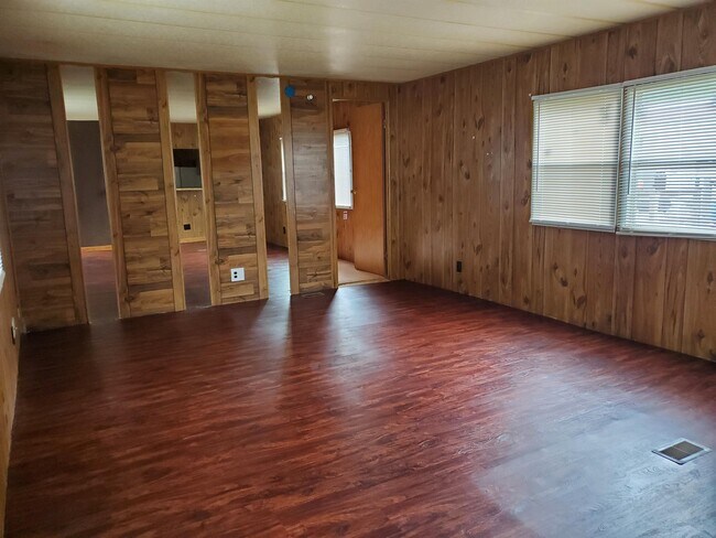 Building Photo - 3107 Switzer Rd