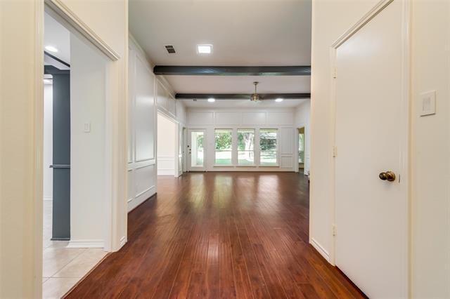Building Photo - 308 Meadowcreek Rd