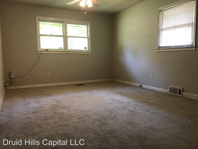 Building Photo - 4 br, 2 bath House - 2294 Green Forrest Drive