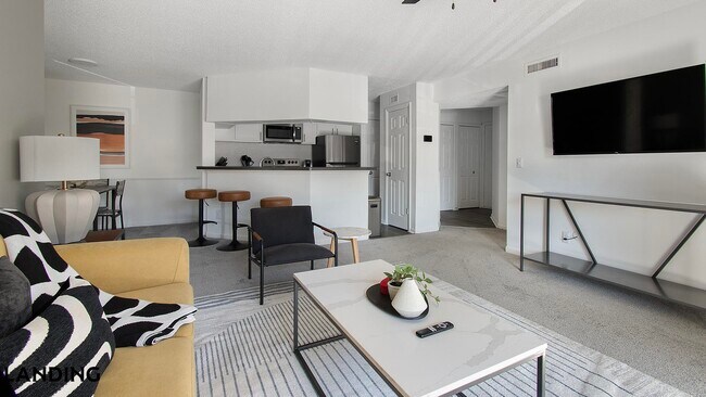 Foto del edificio - 10263 Whispering Forest Dr