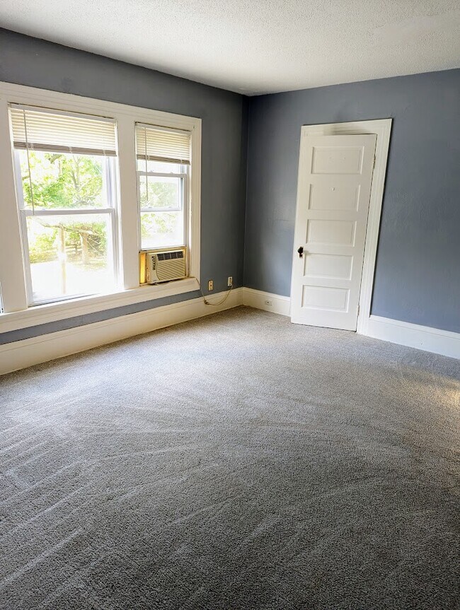 Foto del edificio - 173 Hyde Ave