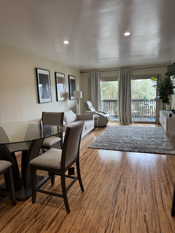 Building Photo - 6202 Friars Rd