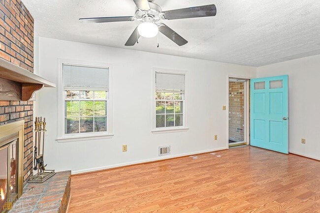 Building Photo - 4437 Casco Way NW