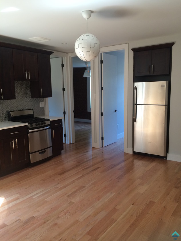 Foto principal - 716 Jefferson Ave