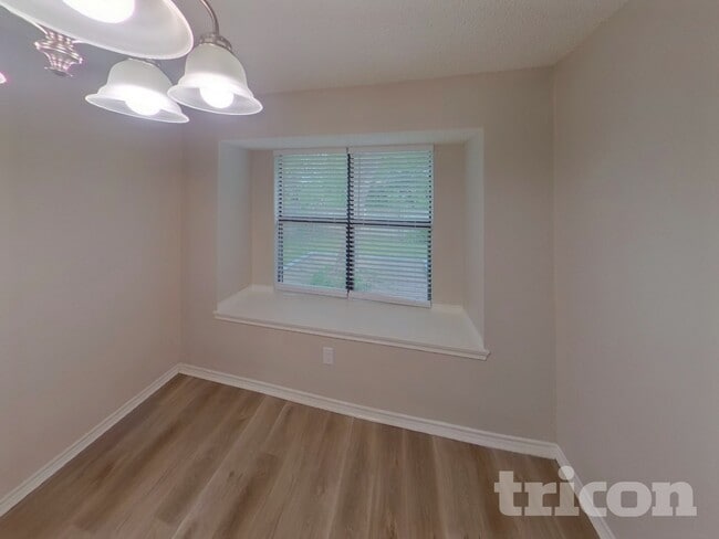 Building Photo - 133 Brockway Dr