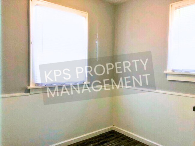 Foto del edificio - 833 S Green St