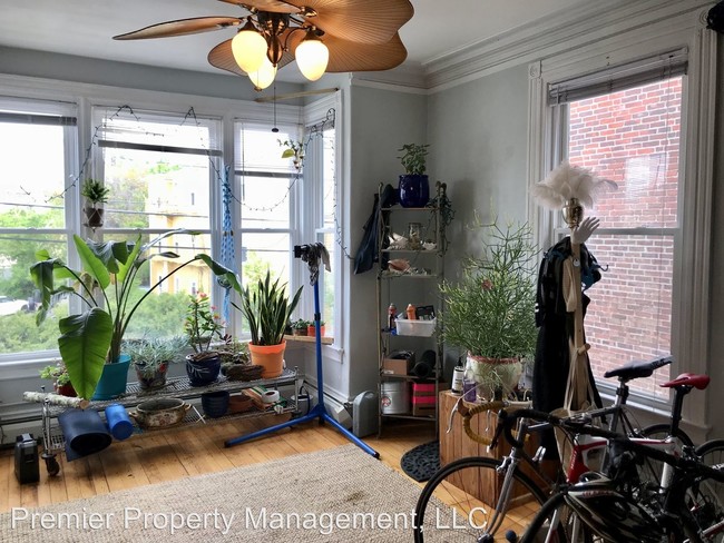 Foto del edificio - 2 br, 1 bath House - 65 America Street