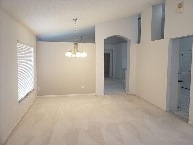 Building Photo - 2728 Runyon Cir