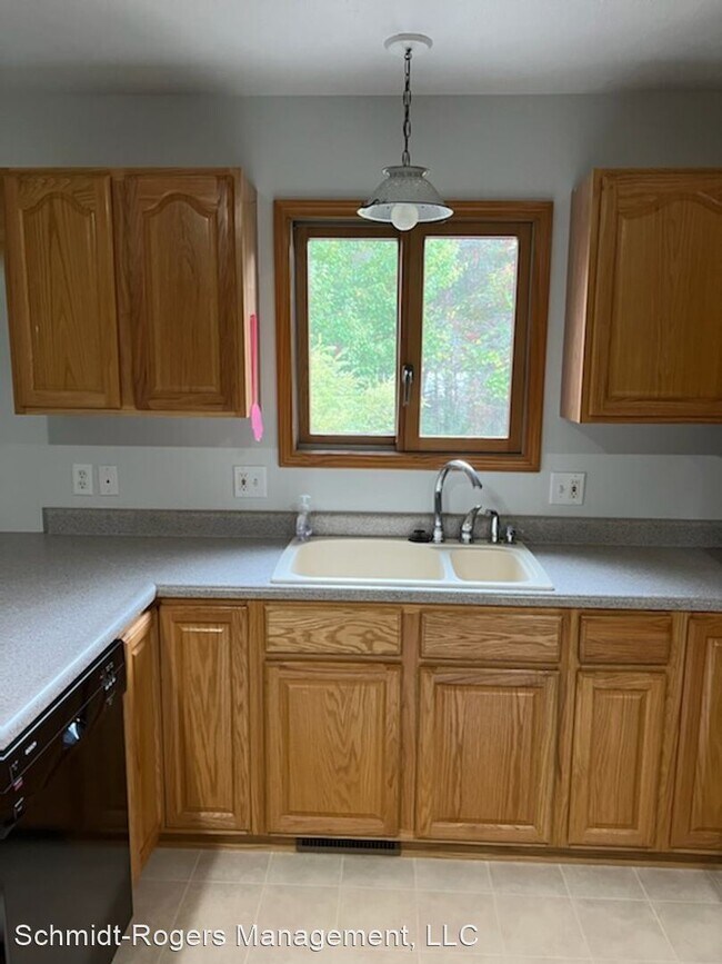 Building Photo - 3 br, 2 bath House - 3465 E County Line Road