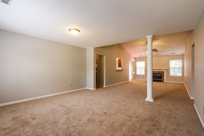 Building Photo - 7134 Karst Ct