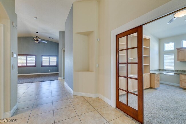 Foto del edificio - 2255 Double Tree Ave