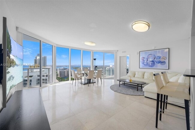 Building Photo - 16699 Collins Ave