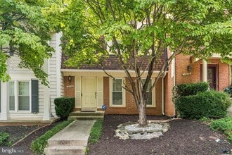 Building Photo - 12220 Tildenwood Dr