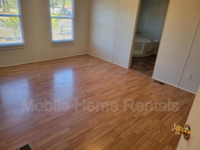 Foto del edificio - 1 Wilderness Rd