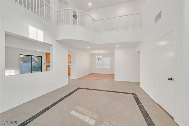 Foto del edificio - 5558 Cresent Valley St