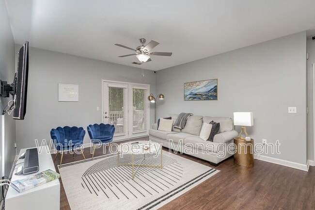 Building Photo - 17135 Red Feather Dr