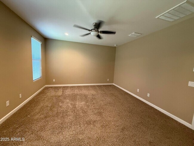 Building Photo - 10743 W Bronco Trail