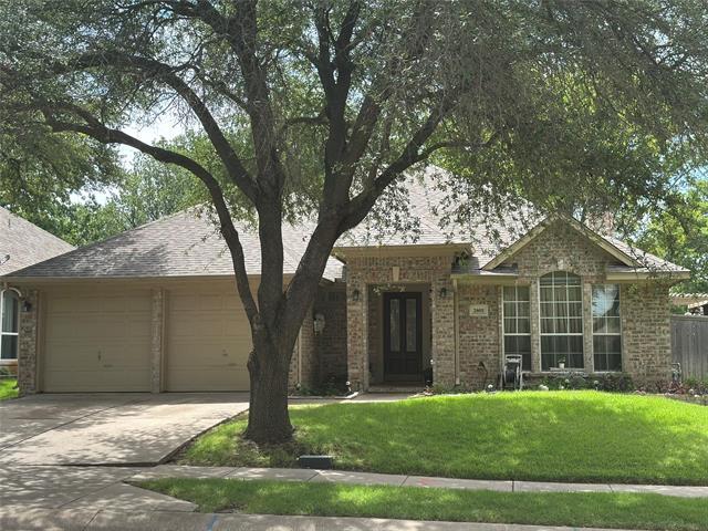 Foto del edificio - 2805 Glen Hollow Dr