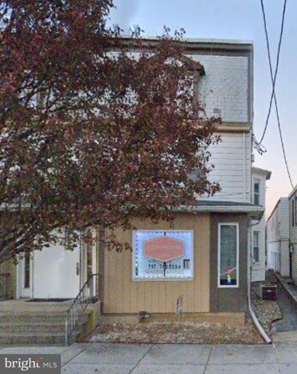 Primary Photo - 429 BRIDGE St