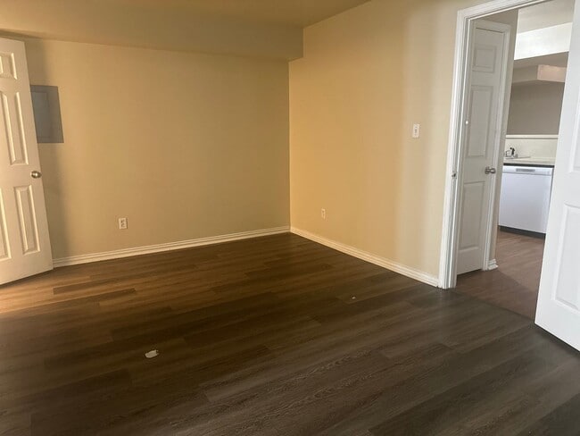 Building Photo - Affordable 1 Bedroom 1 Bathroom Condo with Loft