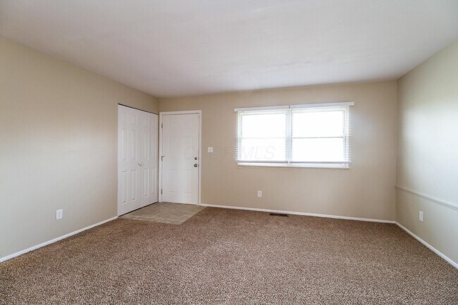 Foto del edificio - 1880 Queensrowe Pl