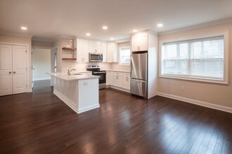 Interior Photo - The Parkview at Polifly: In-Unit Washer & Dryer, Heat and Water Included, and Cat & Dog Friendly