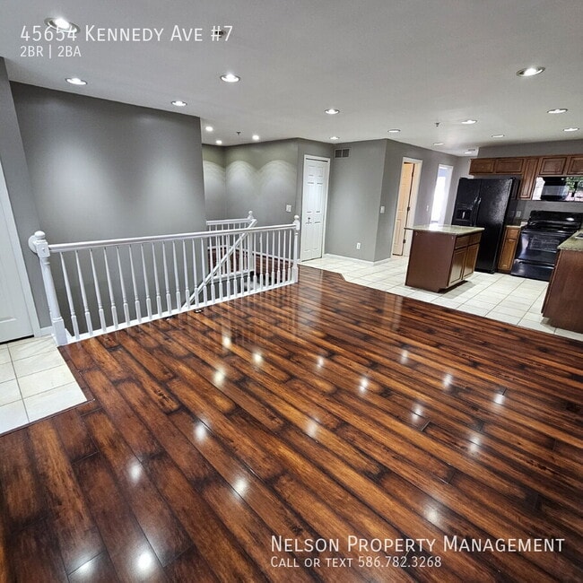 Foto del edificio - 45654 Kennedy Ave