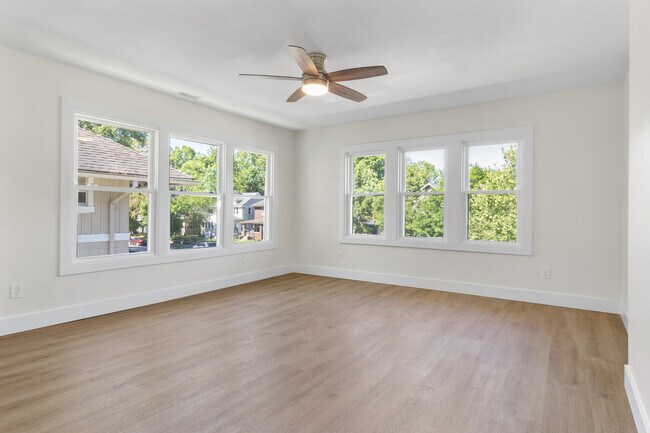 Foto del edificio - 4071 N College Ave