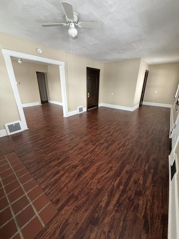 Foto del edificio - 1868 Cordova Ave