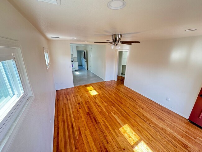Foto del edificio - Remodeled OB House!!!