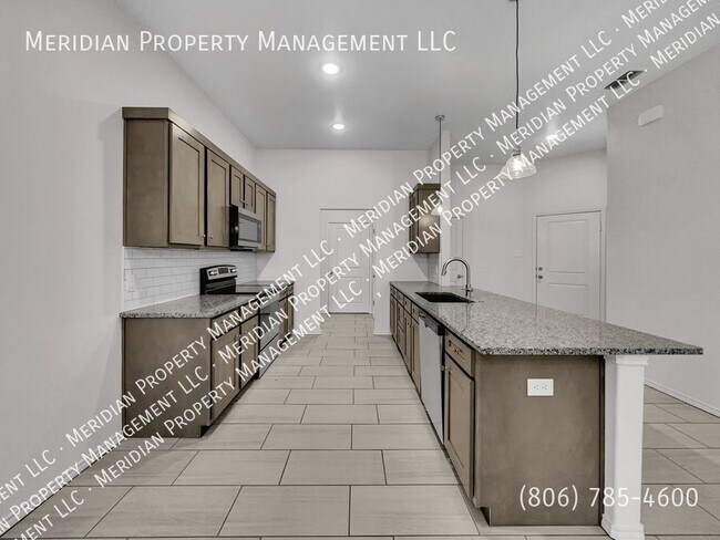 Foto del edificio - 5825 Urbana Pl
