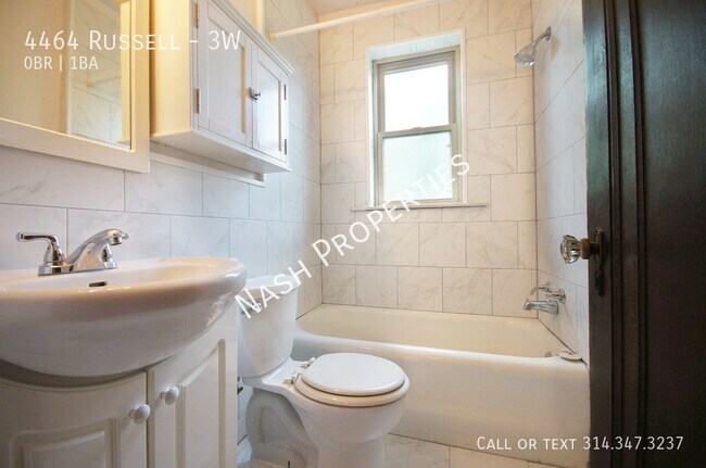 Building Photo - $825 - Large Studio apartment in Southwest...