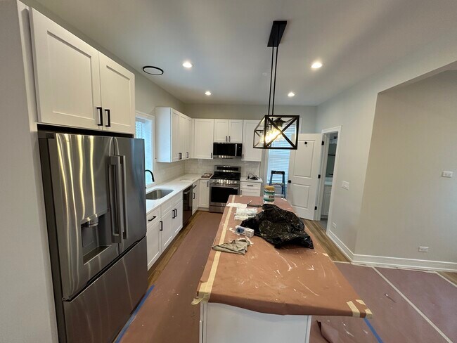 Foto del edificio - 858 N Paulina St