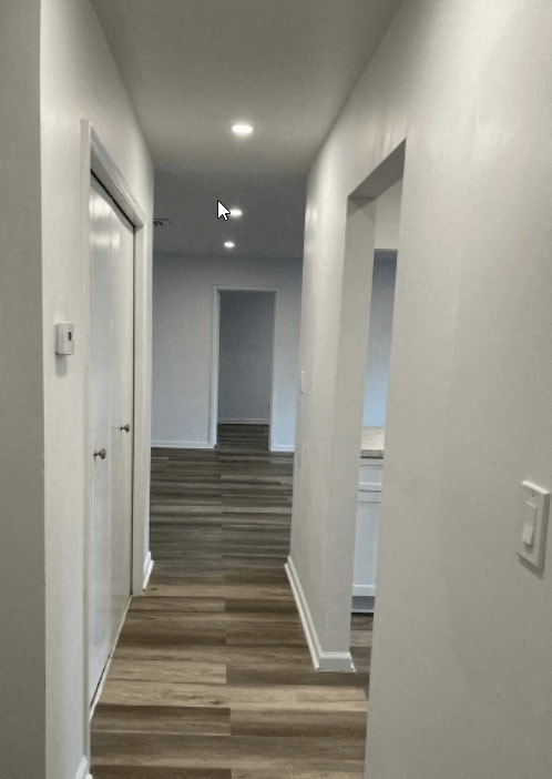 Building Photo - Dutch Village Apartments