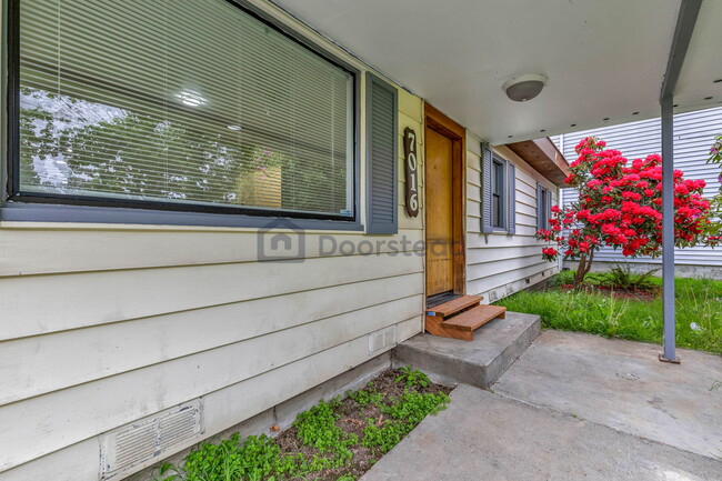 Building Photo - 7016 16th Ave SW