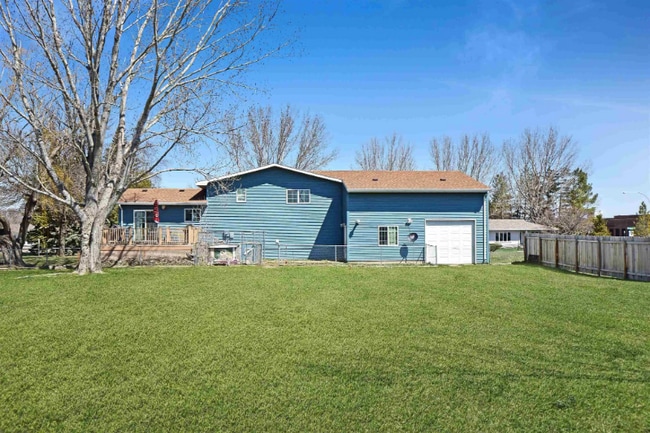 Building Photo - 1609 Meadowlark Dr SW