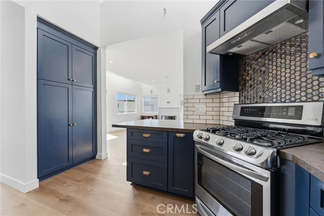 Building Photo - 1452 Loma Dr