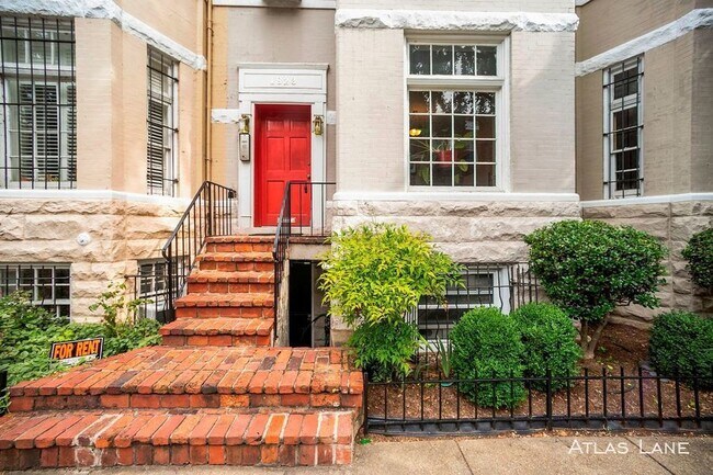 Foto del edificio - 1823 Riggs Pl NW