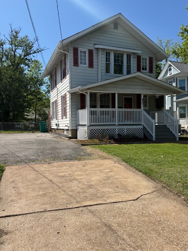 Foto del edificio - 437 S Elm Ave