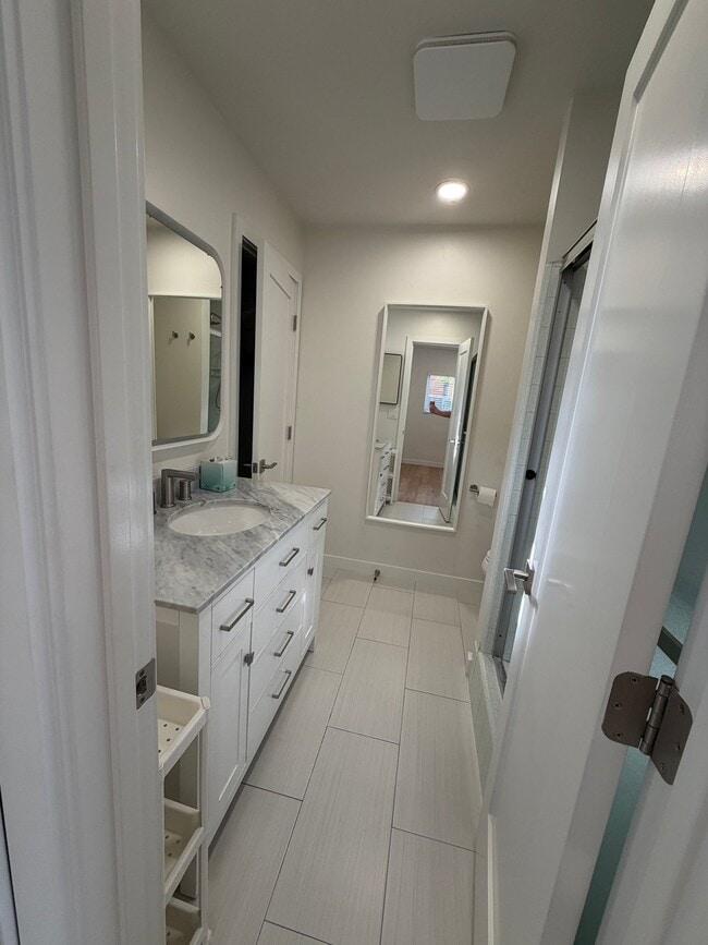 Building Photo - 756 Anns Way