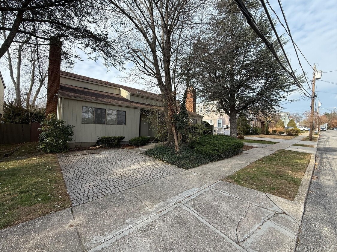 Foto principal - 35 A S Norwood Rd