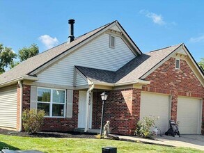 Building Photo - 9680 River Oak Ln E