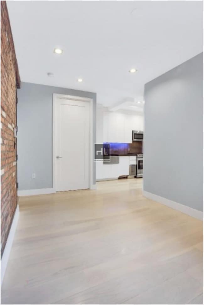 Building Photo - Stanton Street