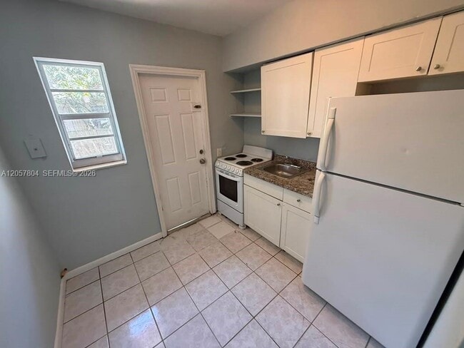Foto del edificio - 3129 SW 9th St