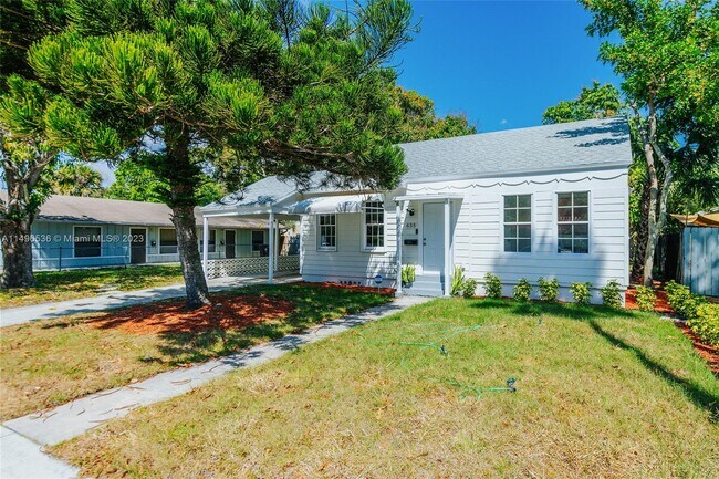 Building Photo - 635 37th St