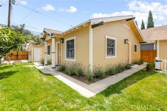 Building Photo - 1044 Daisy Ave