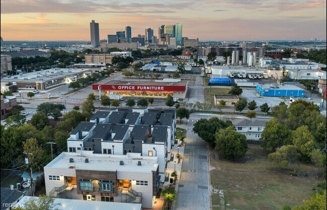 Foto del edificio - 2 br, 2.5 bath Condo - 1120 Galveston Aven...
