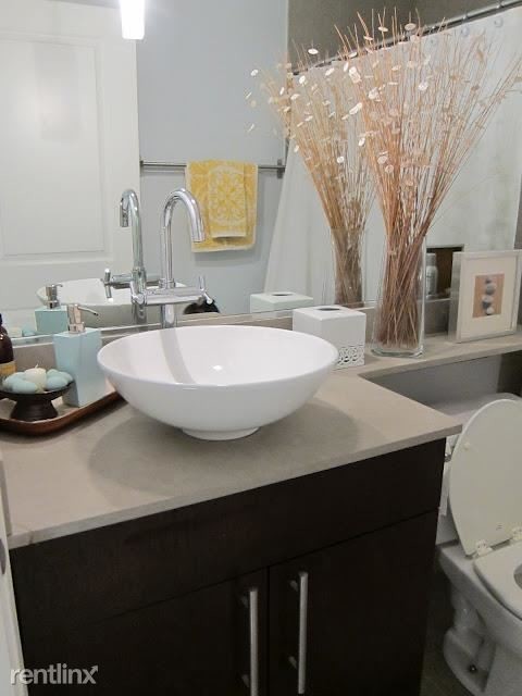 Foto del edificio - 2 br, 2 bath  - 2352 W Shakespeare Ave