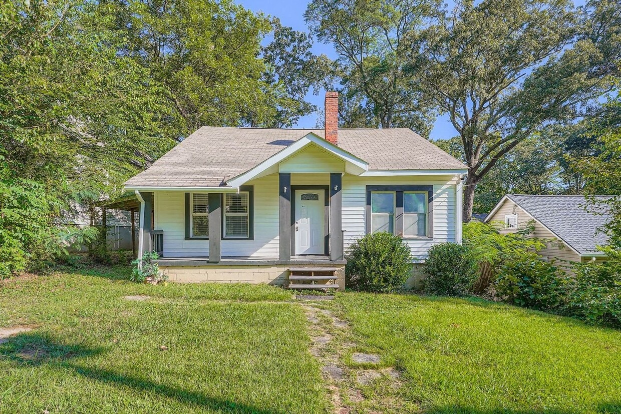 HAPPY IN HAPEVILLE - HAPPY IN HAPEVILLE