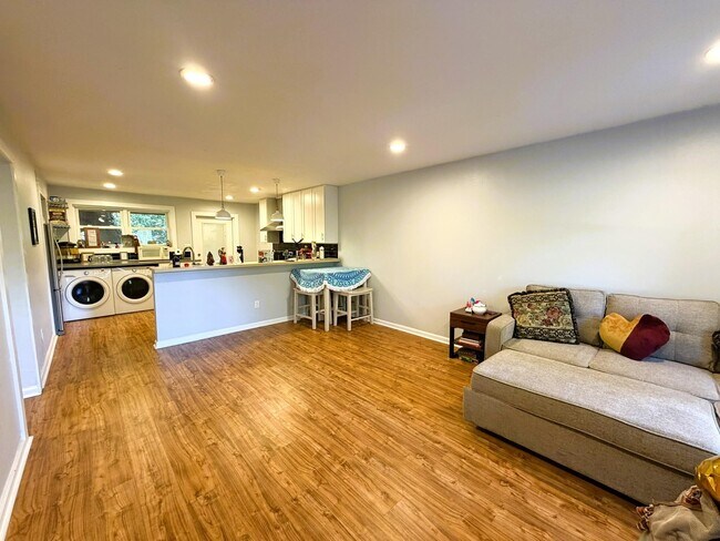 Foto del edificio - 1113 Washington Ct